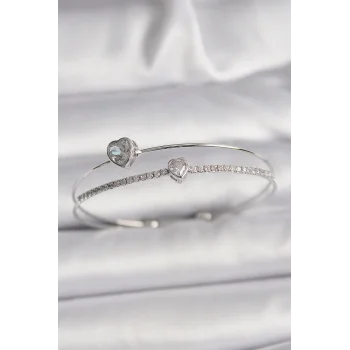 Pirinç Gümüş Renk Zirkon Taşlı Kalp Model Kadın Bileklik