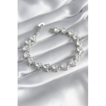 Pirinç Gümüş Renk Zirkon Taşlı Kalp Model VIP Seri Kadın Bileklik