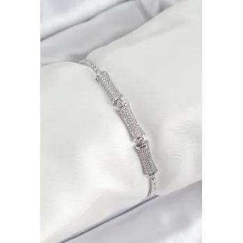 Pirinç Gümüş Renk Zirkon Taşlı Kemik Model Kadın Bileklik