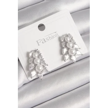 Pirinç Gümüş Renk Zirkon Taşlı Yaprak Model İnci Detay Kadın Küpe