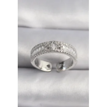 Pirinç Gümüş Renk Zirkon Taşlı Yıldız İşleme VIP Seri Kadın Yüzük