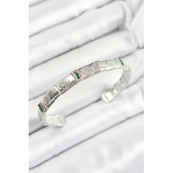 Pirinç Karışık Zirkon Taşlı Çiçek Model Gümüş Renk Altı Açık Kadın Bileklik