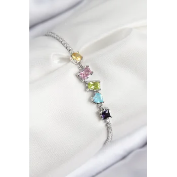 Pirinç Renkli Zirkon Taşlı Geometrik Model Gümüş Renk Kadın Bileklik