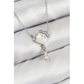 Pirinç Zirkon Taşlı İstiridye Model Gümüş Renk Kadın Kolye