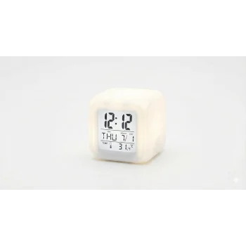 Renk Değiştiren Küp Saat