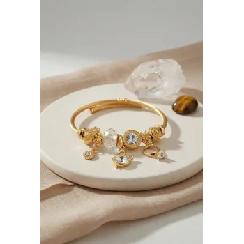 Swan Model Gold Renk Beyaz Charmlı Bileklik