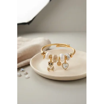 Tedy Bear Model Gold Renk Beyaz Charmlı Bileklik