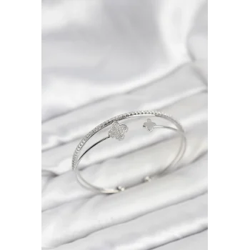 Yonca Model Pirinç Gümüş Renk Kadın Bileklik