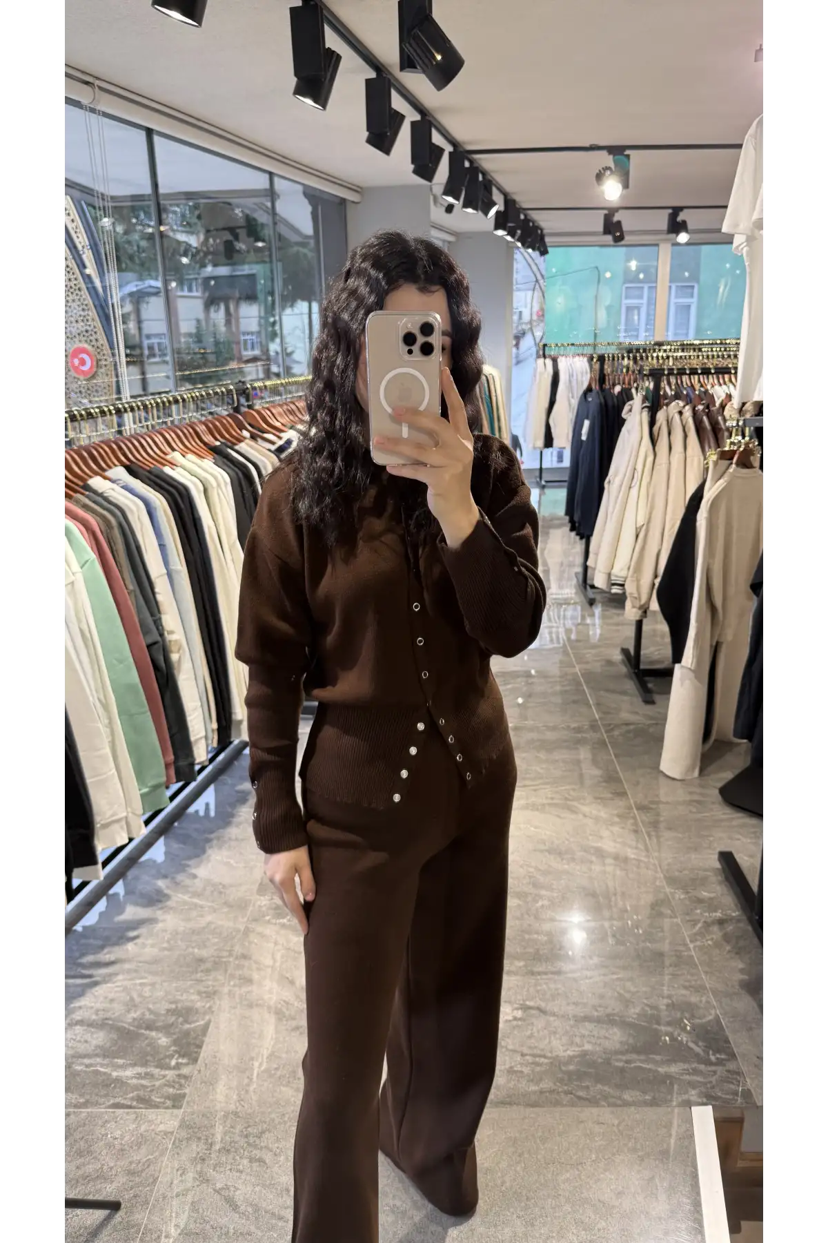 Kahverengi Triko Takım