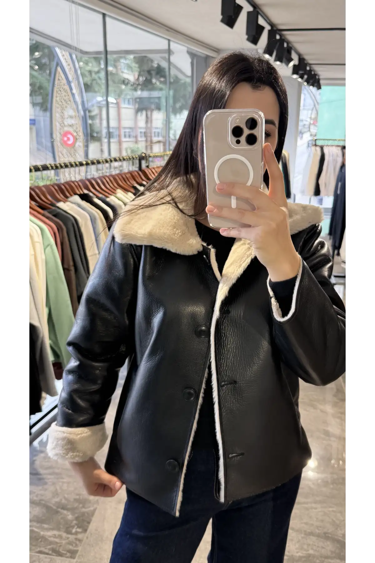 Yandan Cepli İçi Kürklü Siyah Deri Ceket