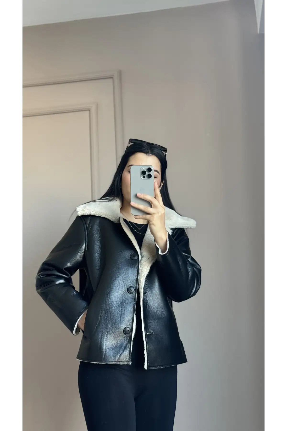 Yandan Cepli İçi Kürklü  Siyah Deri Ceket