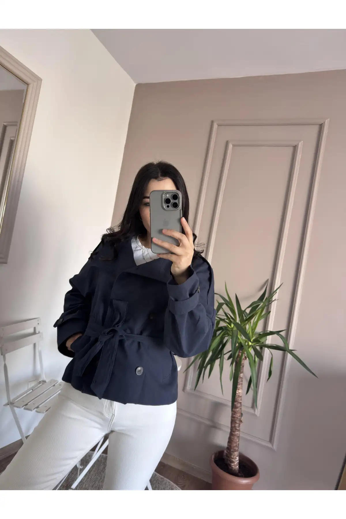 Yandan Cepli Düğmeli Lacivert Kısa Trençkot