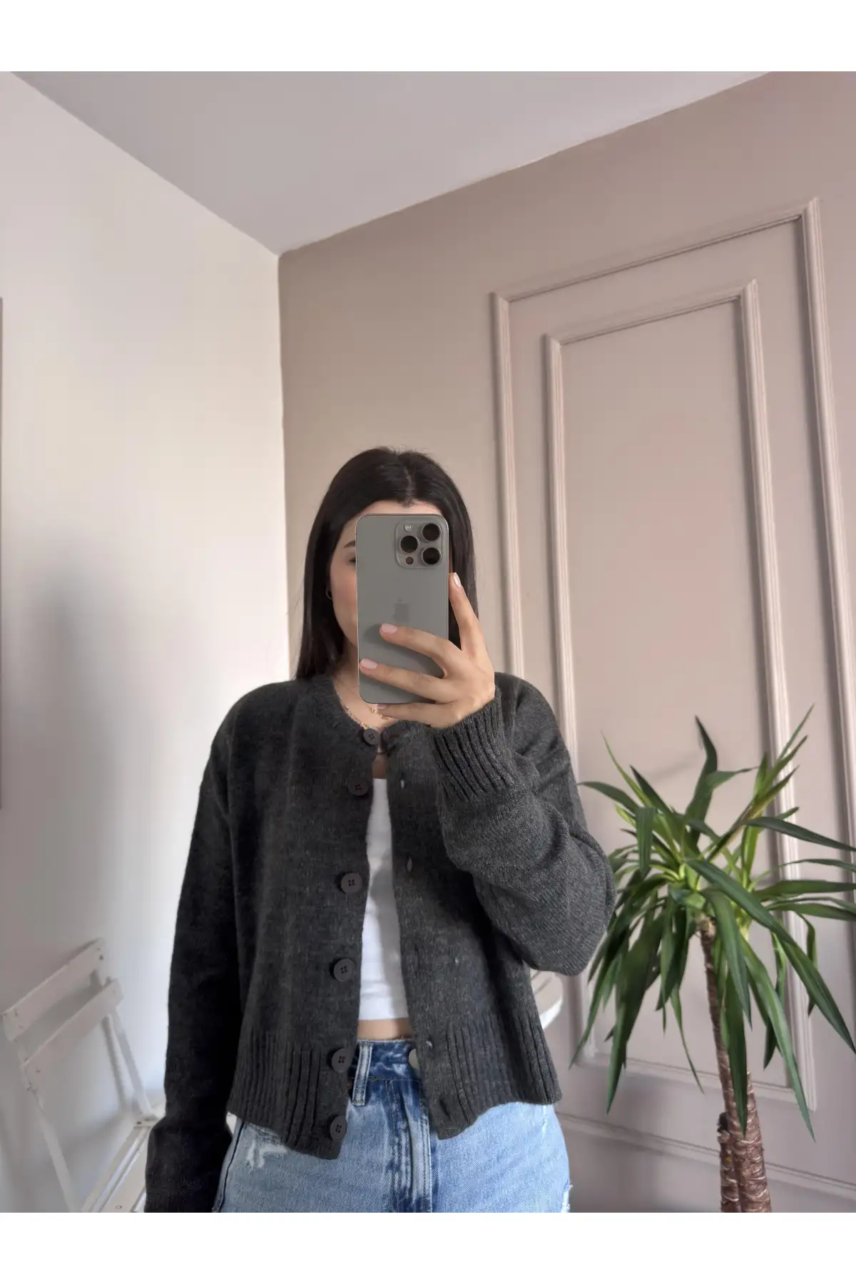 Yandan Yırtmaçlı Düğmeli Gri Triko Hırka