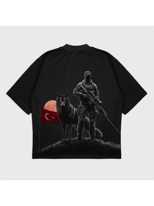 Oversize Güç Baskılı T-Shırt