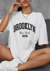 Kadın Brooklyn Harf Baskılı  T-shirt, Rahat Kısa Kollu Bol T-shirt, Kadın Giyim - Beyaz