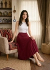 Kadın 90 Cm Saten Kumaş Pliseli Midi Etek Şık ve Zarif Tasarım - Bordo