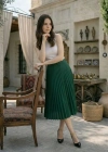 Kadın 90 Cm Saten Kumaş Pliseli Midi Etek Şık ve Zarif Tasarım - Çağla Yeşili