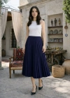 Kadın 90 Cm Saten Kumaş Pliseli Midi Etek Şık ve Zarif Tasarım - Lacivert