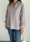 Kadın Arkası Asimetrik Yırtmaç Kesim Detaylı Cizgili Bluz Gömlek - Gri