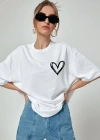 Kadın Kalp Baskılı Oversize T-Shirt - Beyaz