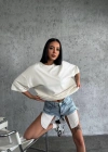 kadın  Düz Biskilet Yaka Oversize T-shirt - Beyaz