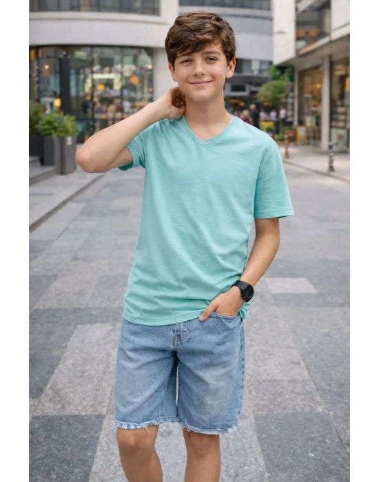 Genç Erkek Çocuk V Yaka Tişört Model - Turkuvaz