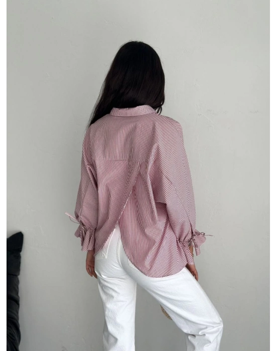 Kadın Arkası Asimetrik Yırtmaç Kesim Detaylı Cizgili Bluz Gömlek - Bordo