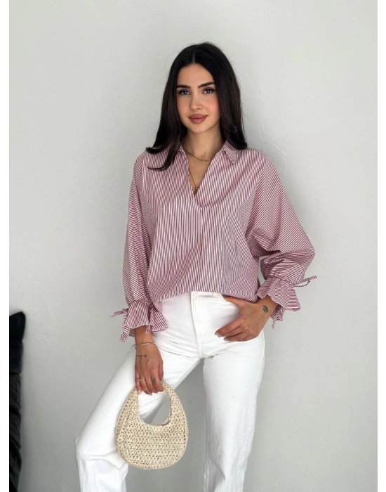 Kadın Arkası Asimetrik Yırtmaç Kesim Detaylı Cizgili Bluz Gömlek - Bordo