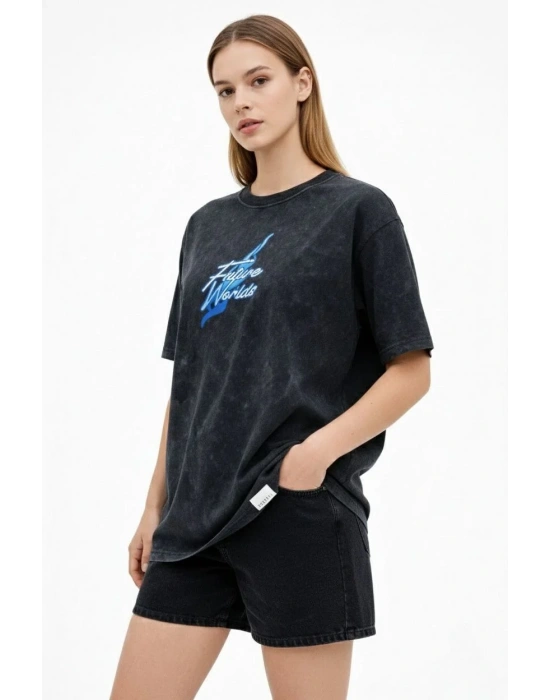 Kadın Asit Yıkamalı Oversize Tişört Future Worlds Baskılı Bisiklet Yaka Kısa Kollu - Siyah