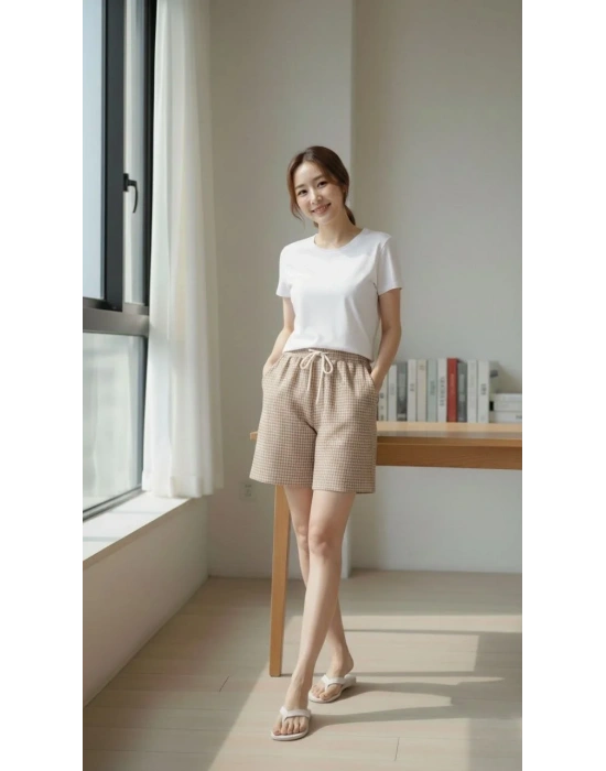 Kadın Pötikareli Şort Beli Lastikli Bağcıklı Cepli Kesim Şort - Bej