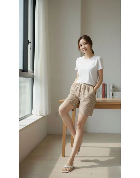 Kadın Pötikareli Şort Beli Lastikli Bağcıklı Cepli Kesim Şort - Bej