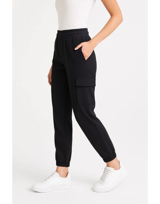 Kadın Siyah Jogger Eşofman Altı Kalıp Kargo Cepli Lastikli Paça Spor Pantolon - Siyah