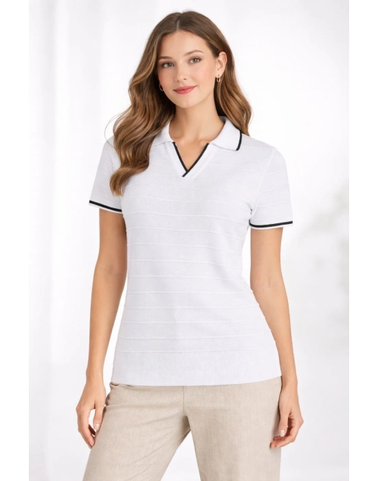 Kadın Triko Kumaş Yakalı Düğmesiz Açık Yaka Fitilli Kısa Kollu Regular Fit Tişört T-shirt - Beyaz