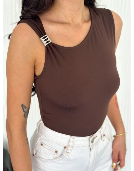 Osy Modal Yumuşak Dokulu Bisiklet Yaka Kadın Sıfır Kol Bluz Omuz Toka - Kahverengi