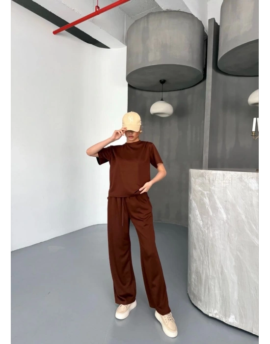 Osy Modal Yumuşak Dokulu Kumaş Kısa Kollu Bluz Rahat Pantalon ikili Takım- Kahverengi