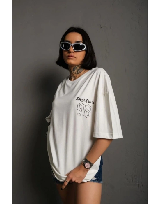 kadın Bisiklet Yaka Baskılı Oversize T-Shirt - Beyaz