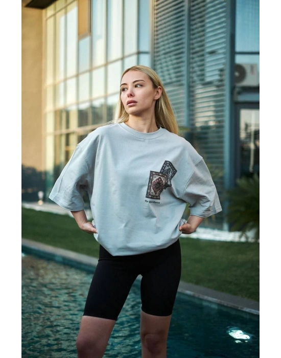 kadın Bisiklet Yaka Baskılı Oversize T-Shirt - Boyalı Gri