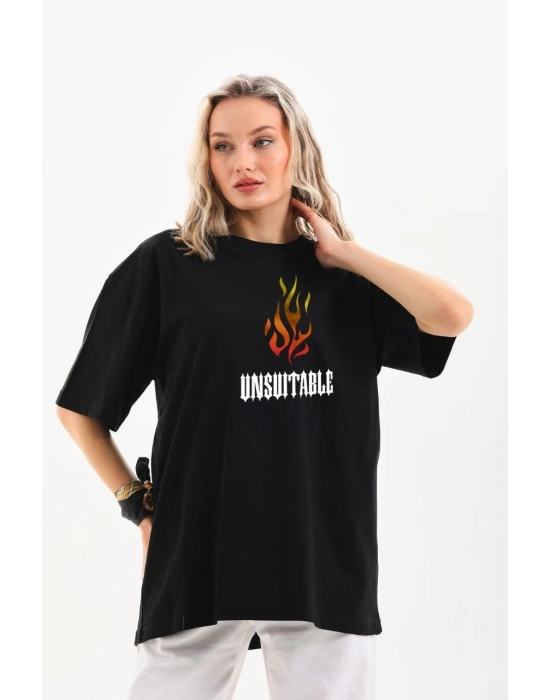 kadın Bisiklet Yaka Baskılı Oversize T-Shirt - Siyah