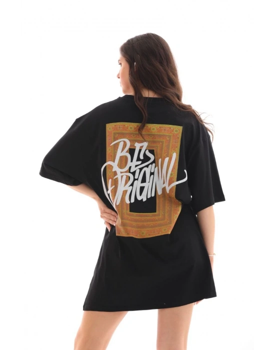 kadın Bisiklet Yaka Baskılı Oversize T-Shirt - Siyah