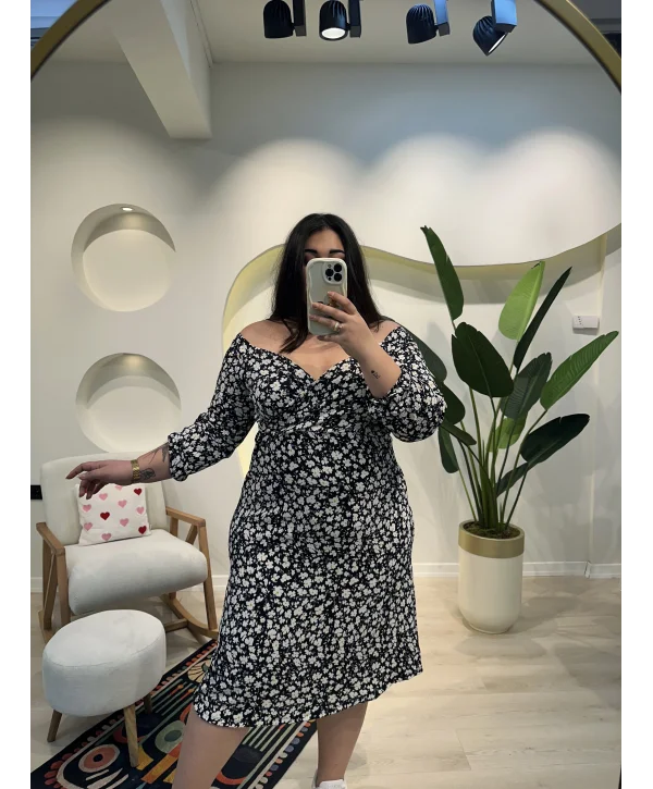 Kruvaze Yaka Esnek Bürümcük Elbise - Siyah Papatya