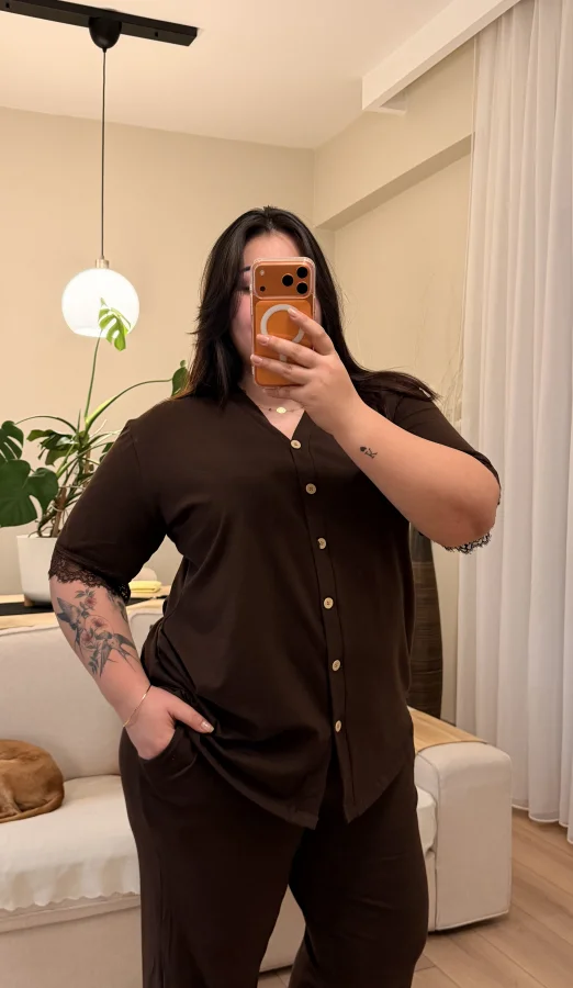 Düğmeli Dantel Detaylı Pamuklu Pijama Takımı - Kahverengi