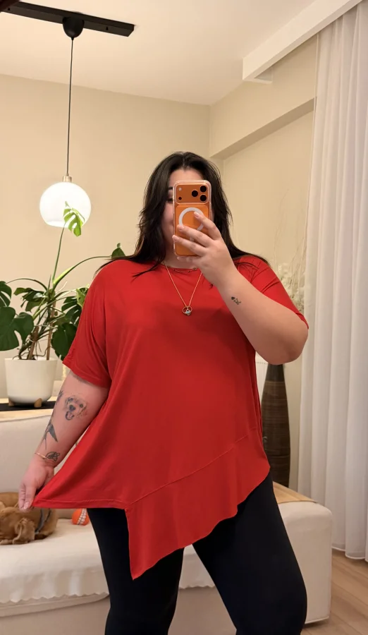 Simetri Detaylı Basic Esnek Penye Tişört - Kırmızı