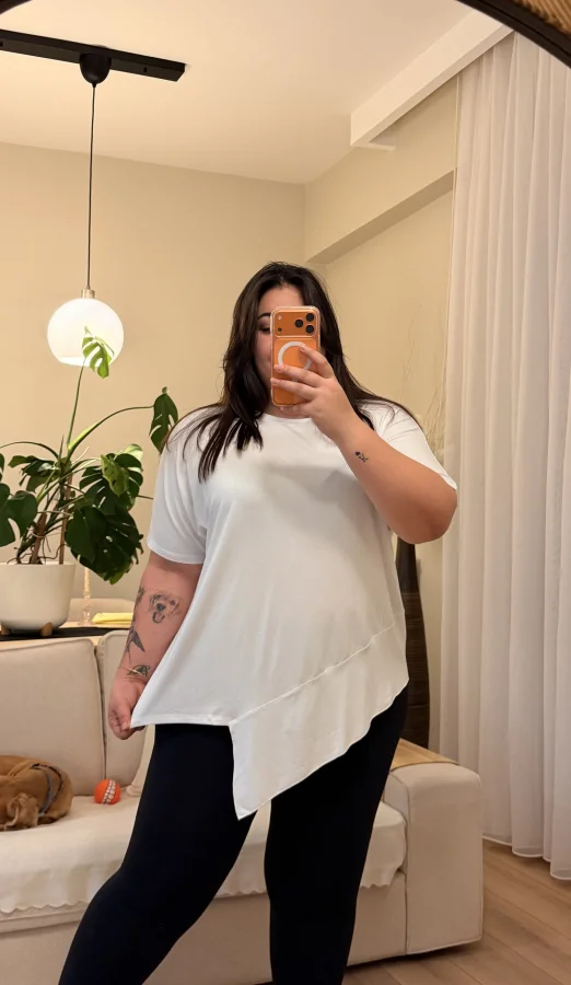 Simetri Detaylı Basic Esnek Penye Tişört - Beyaz