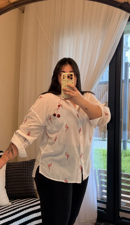 Geniş Kesim Pamuklu Gömlek - Flamingo Nakışlı