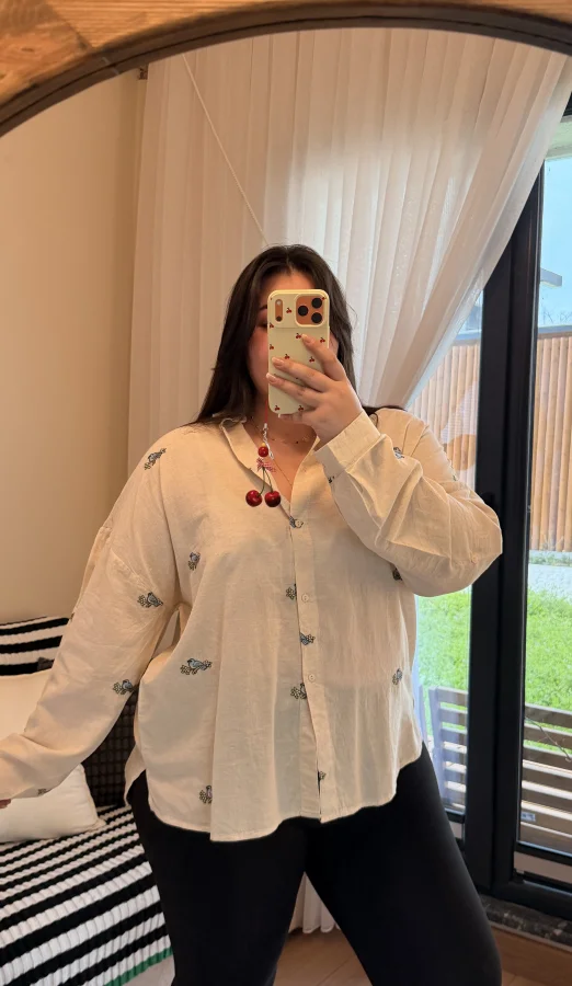 Geniş Kesim Pamuklu Gömlek - Kuş Detaylı Nakışlı