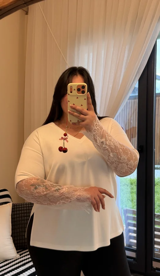 Dantel Detaylı V Yaka Modal Tişört - Beyaz