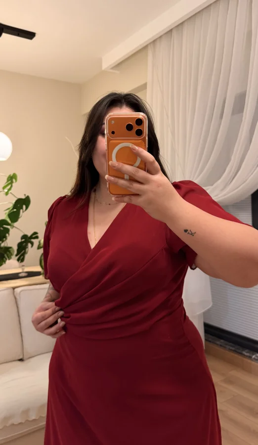 Kruvaze Yaka Tokalı Şifon Elbise - Bordo