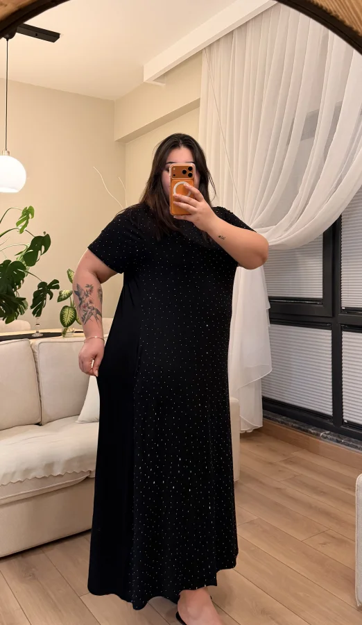 Geniş Kesim Cepli Taşlı Penye Elbise - Siyah