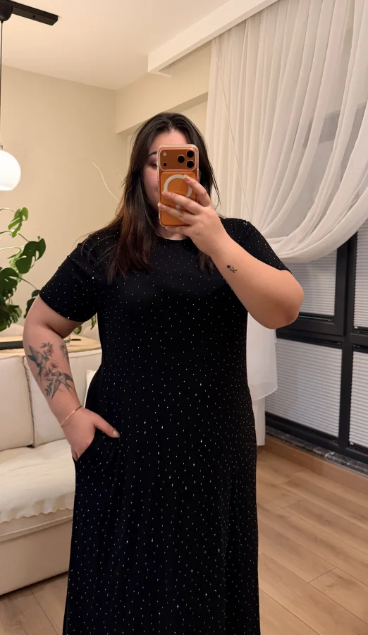 Geniş Kesim Cepli Taşlı Penye Elbise - Siyah