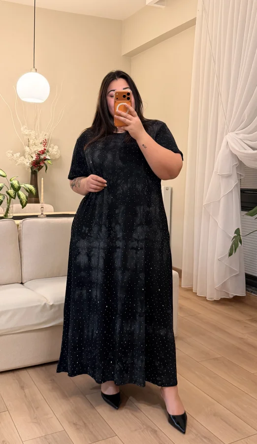 Geniş Kesim Cepli Taşlı Penye Elbise - Batik Desenli